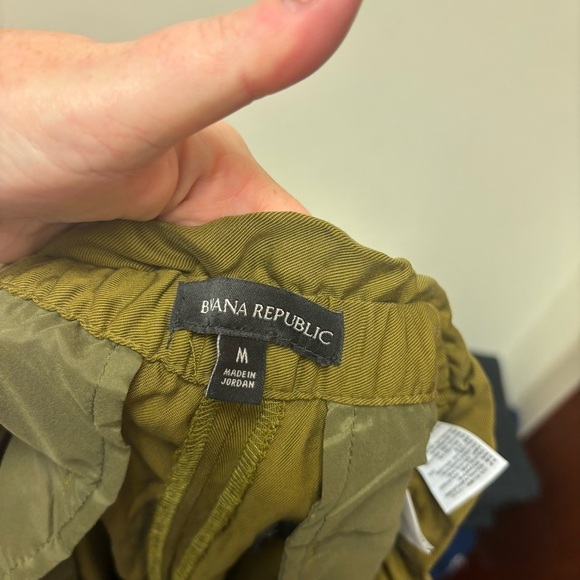 Banana Republic Tencel Paperbag Pants - Picture 10 of 12